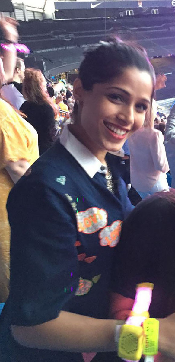 Freida_Pinto_wearing_Shahin_Mannan_Love_shirt