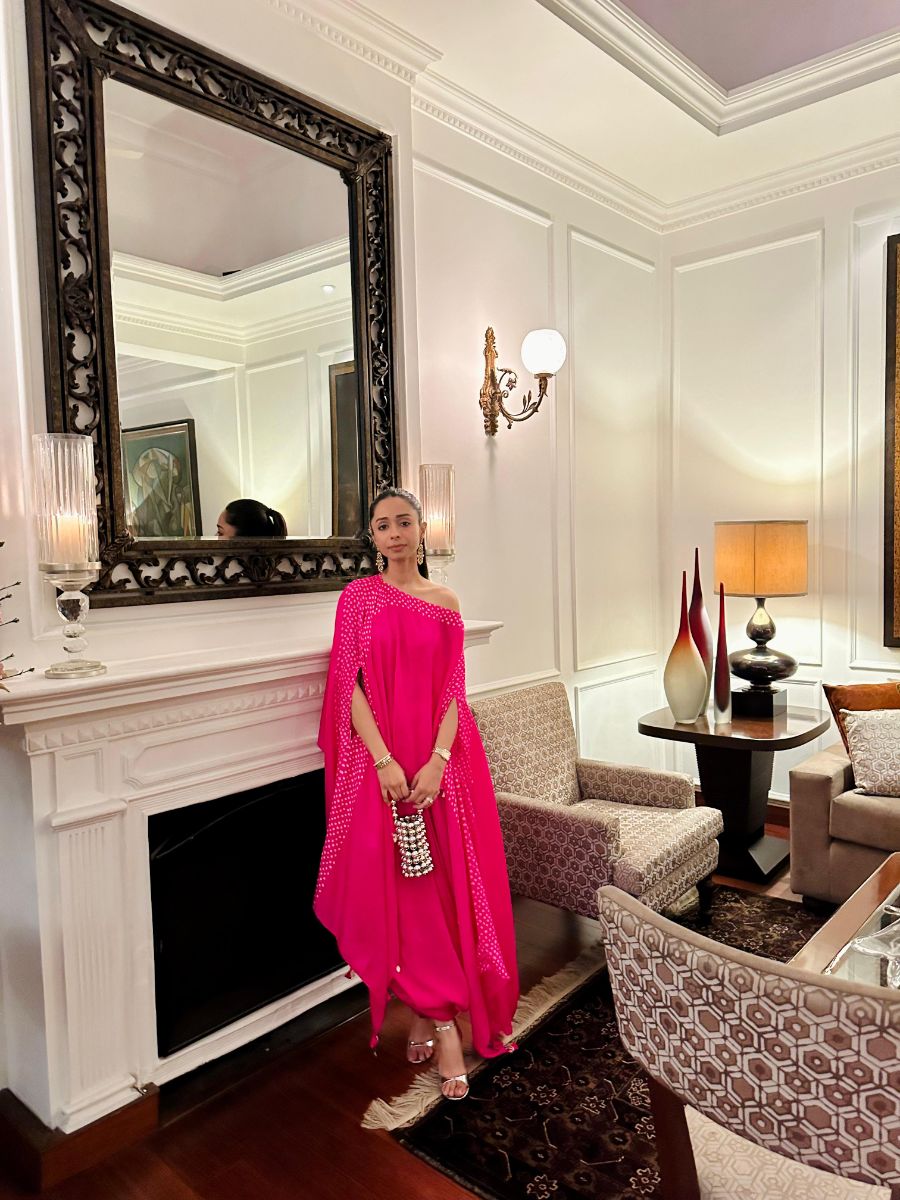 Smridhi Sibbal x Pink City