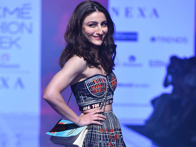 Shahin Mannan LFW SS'20 Fernweh- 19